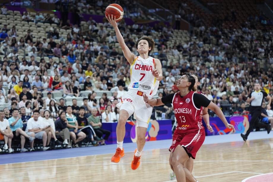 [图]女篮亚洲杯-张子宇13分 中国队大捷迎开门红